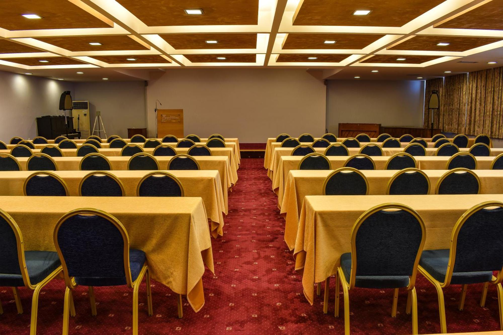 Mediterranee Hotel 4*