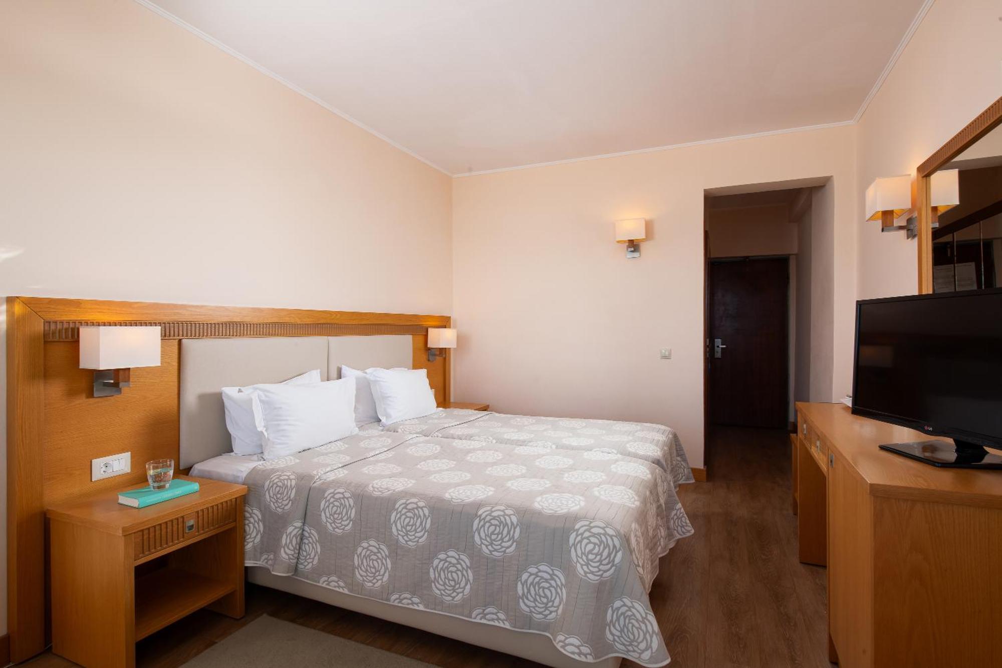 Mediterranee Hotel 4*